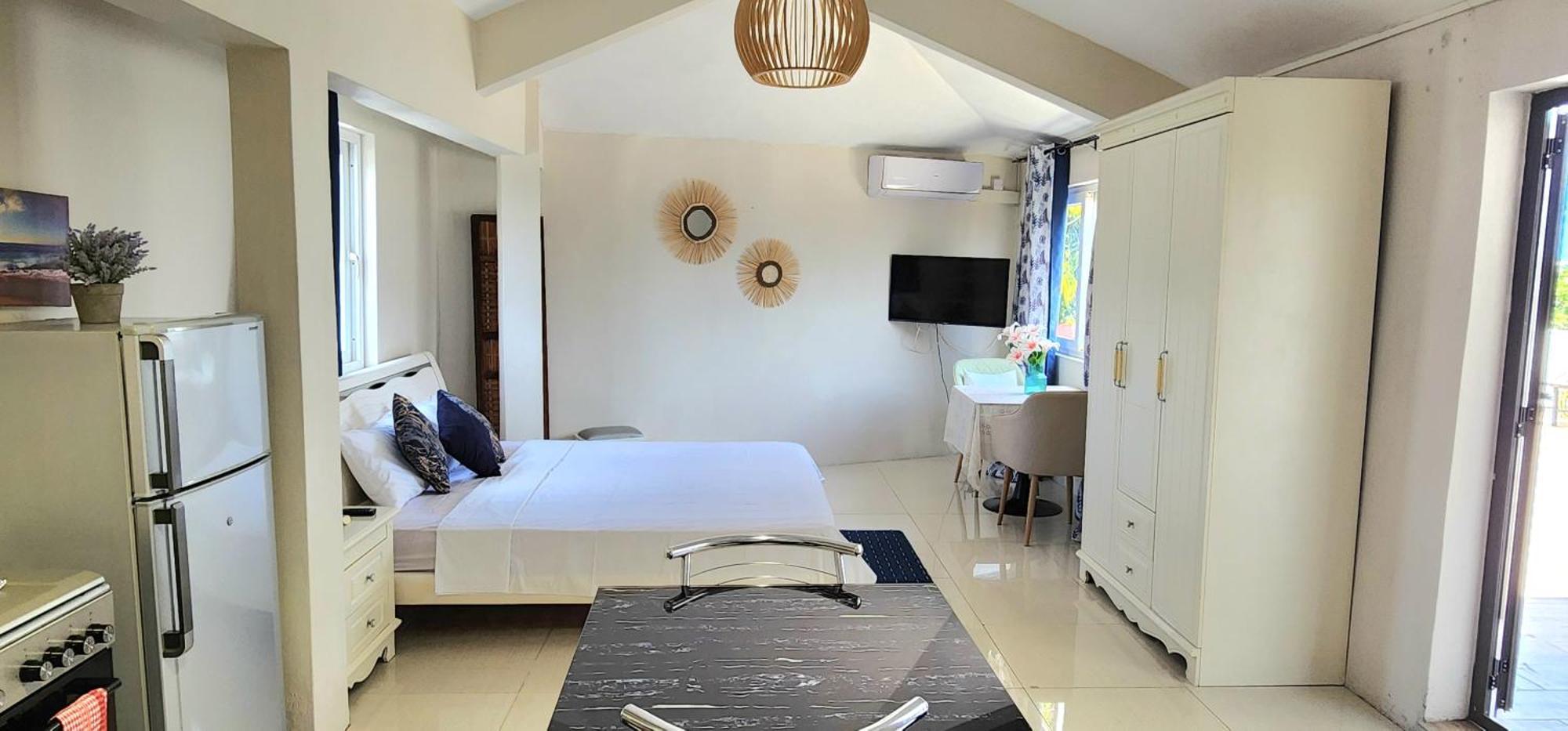 Lovely Studio Apartment With Views Of The Lagoon. Grand-Baie Eksteriør billede